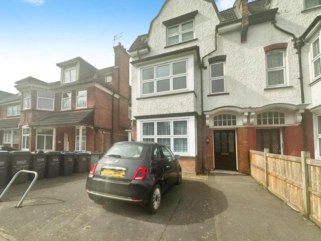 Main image of property: Chatsworth Road, Croydon, CR0 1HE