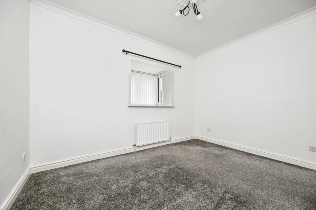Apartment in Liverpool - More
