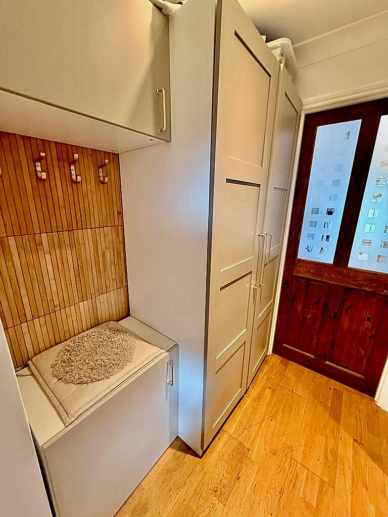 House in London - View 5