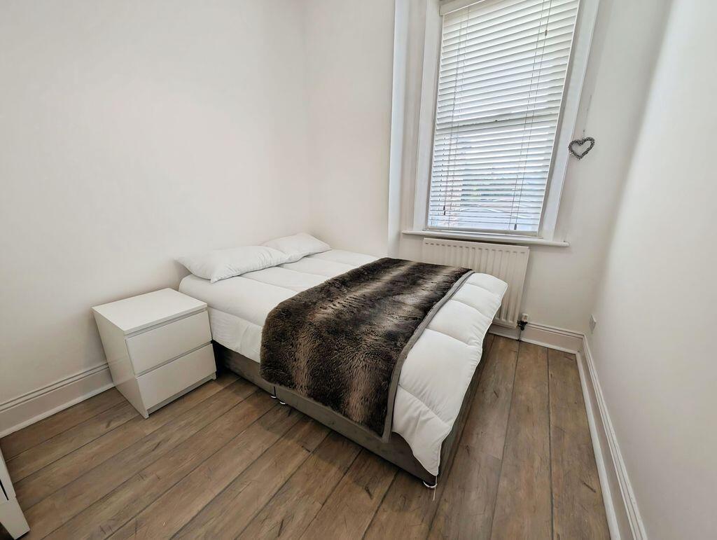 Apartment in Newcastle upon Tyne, Tyne and Wear - View 4
