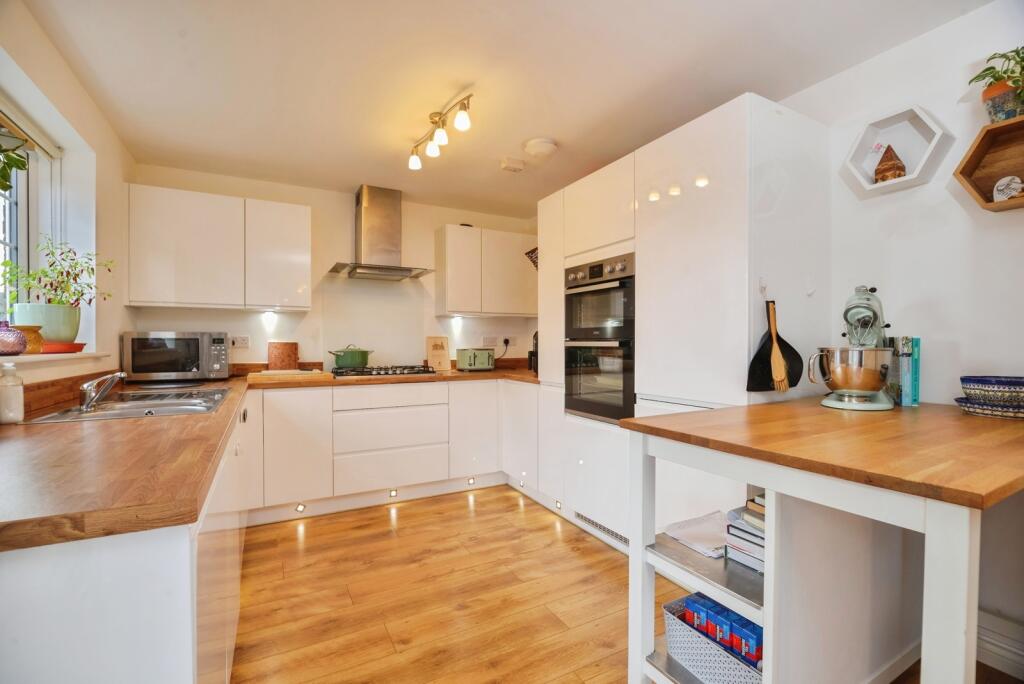 Corngrave Road, Saltburn-by-the-Sea, North Yorkshire, TS12 photo 4
