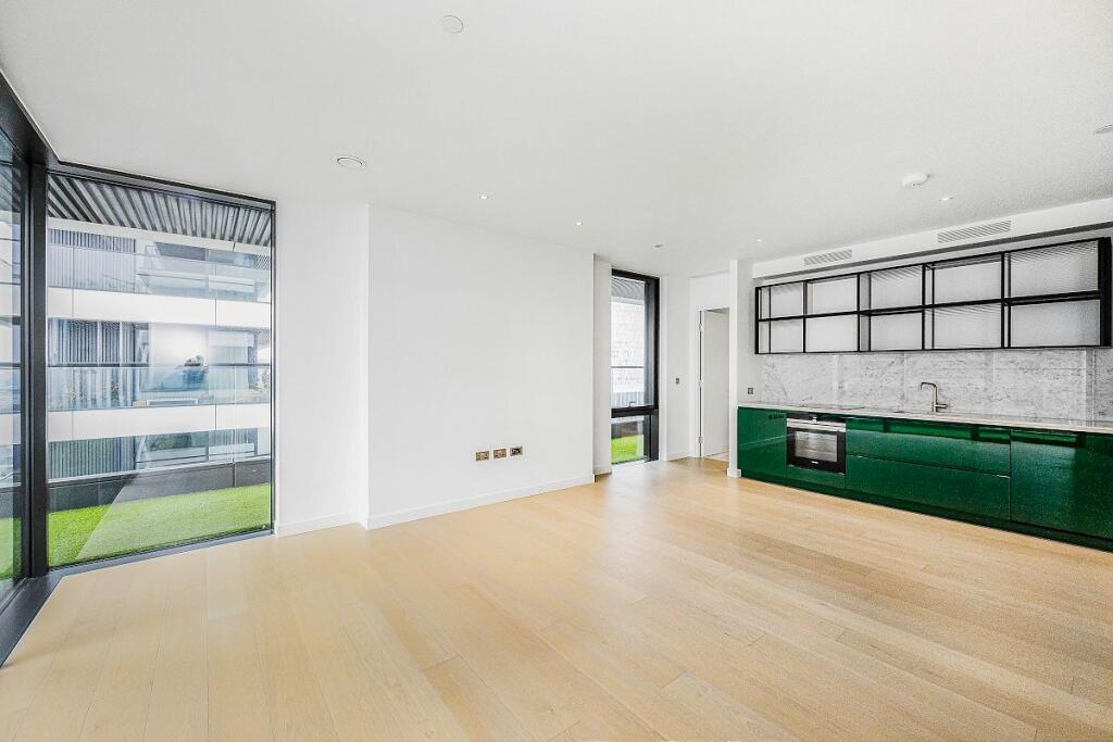 Main image of property: Bagshaw Building, Canary Wharf, E14