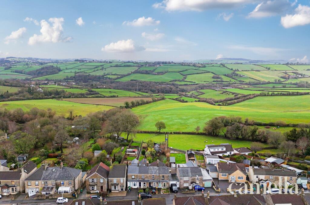 House in Peasedown St. John, Bath and North East Somerset - View 4