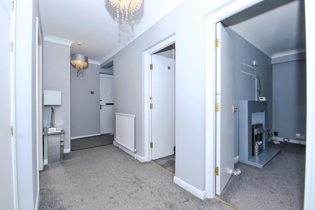 Apartment in Peterborough - More