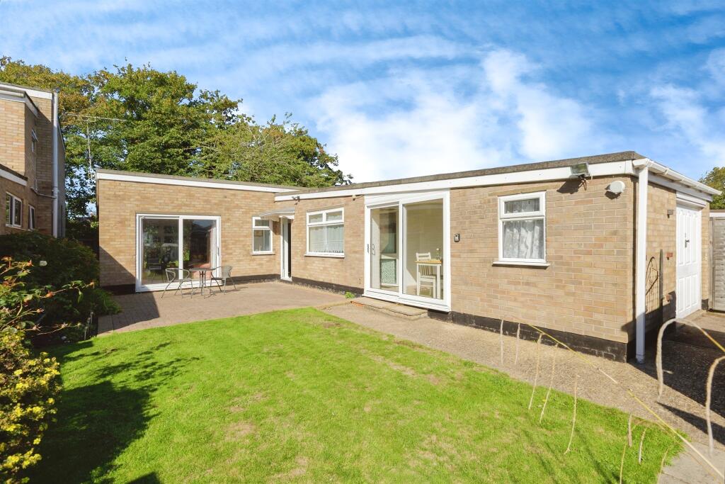 Main image of property: Carlson Gardens, Lutterworth