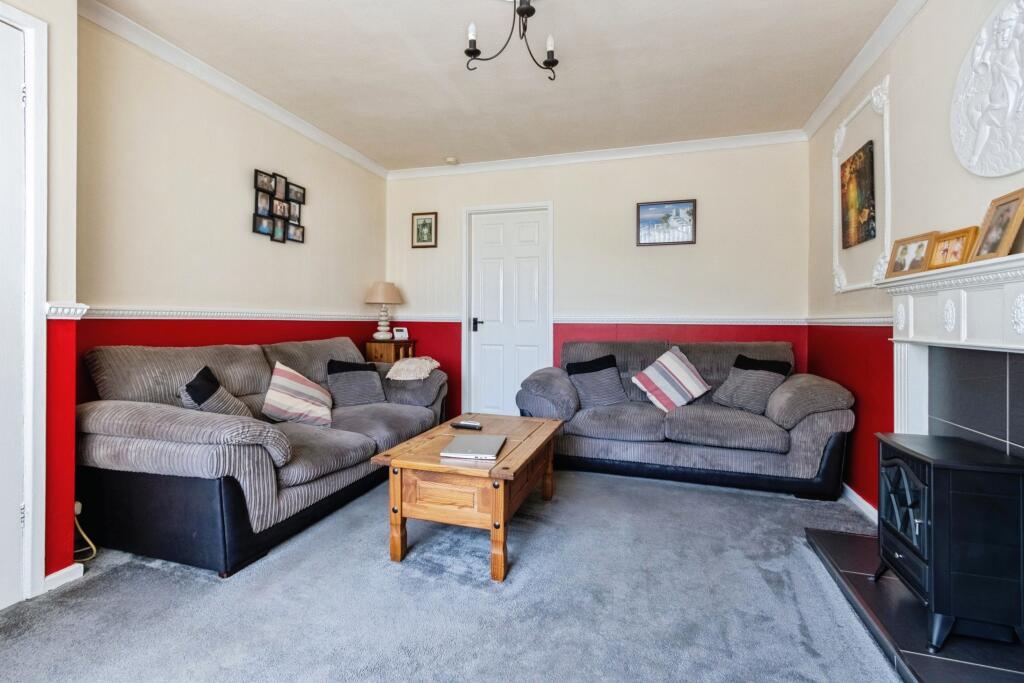 House in Barnsley, South Yorkshire - View 3