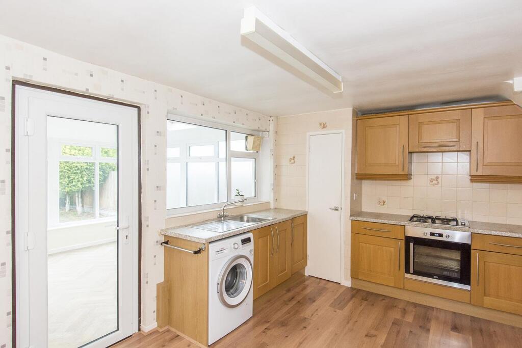 Orchard Road, Lutterworth photo 3