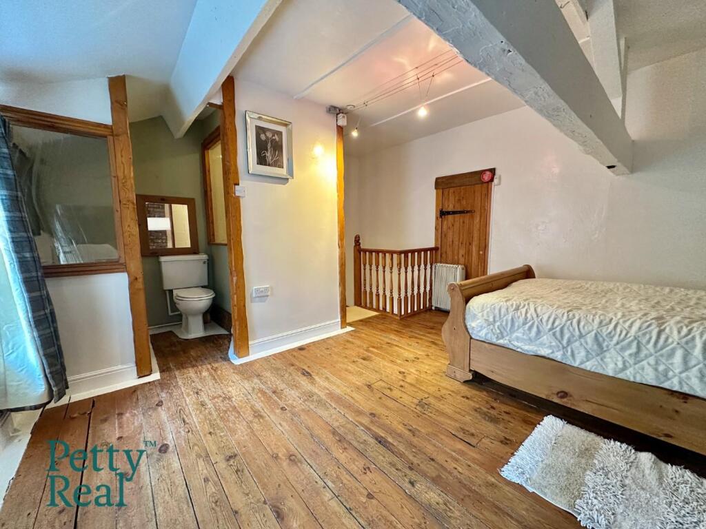 House in Pendle, Barrowford - View 6