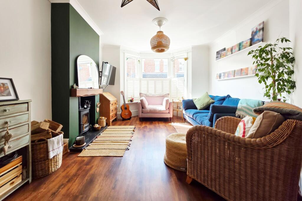 House in Arun, Rustington - More