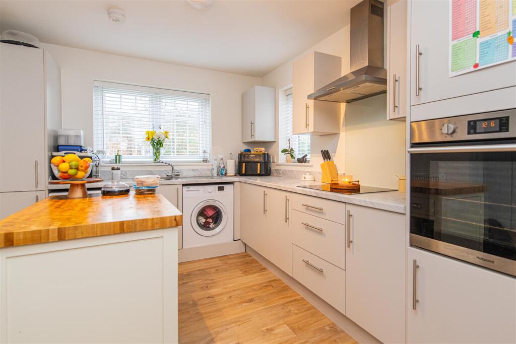 Steeplechase Way, Market Harborough photo 4