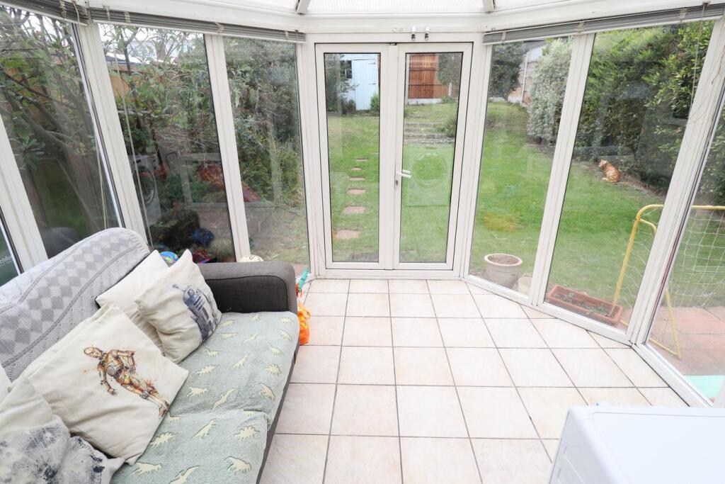 House in Southend-on-Sea - View 3