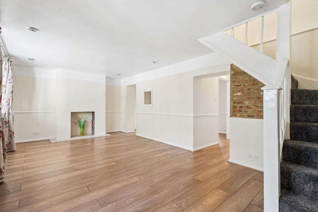 Windmill Street, Bushey Heath, WD23 photo 3