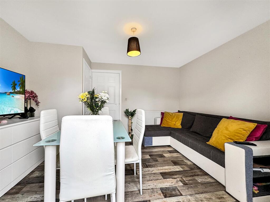 Earnshaw Road, Stoney Stanton. photo 5