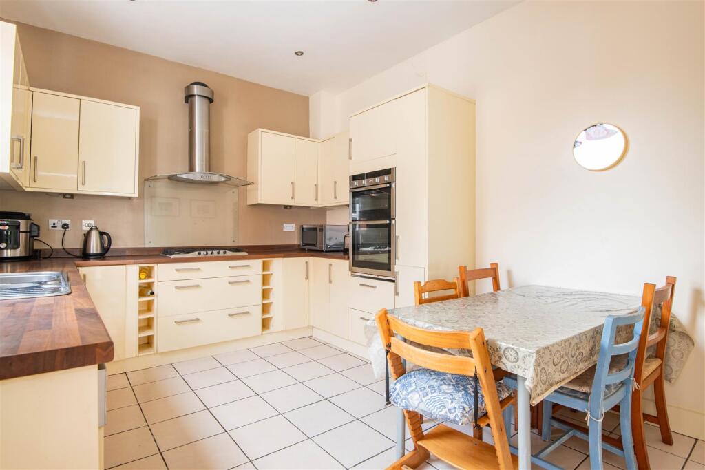 House in Chorley - View 4