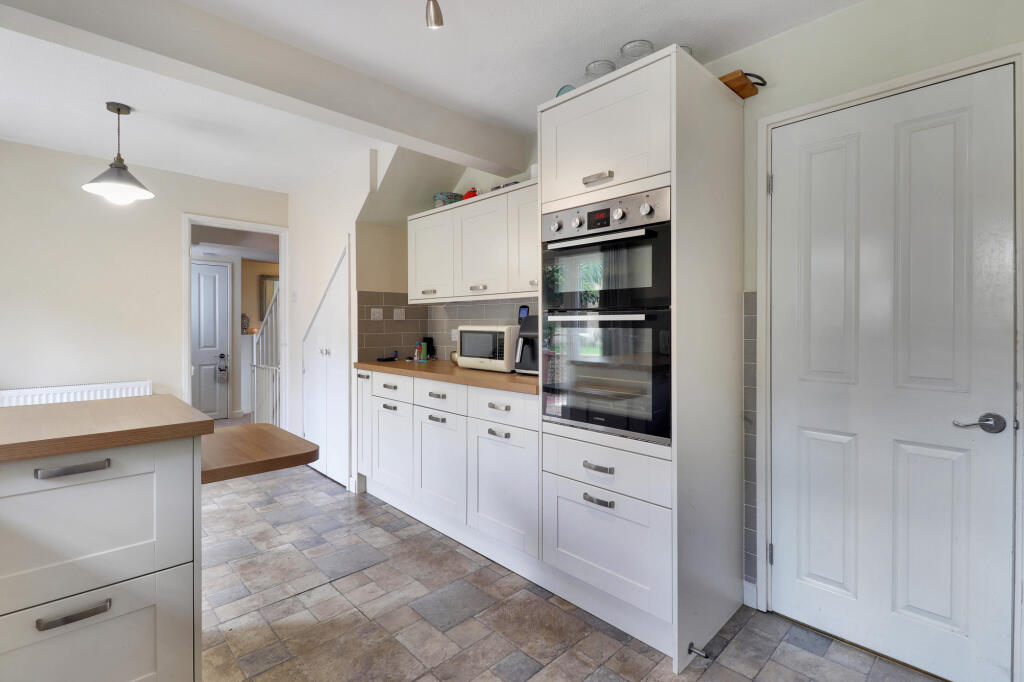 Grampian Close, Tunbridge Wells, TN2 photo 4