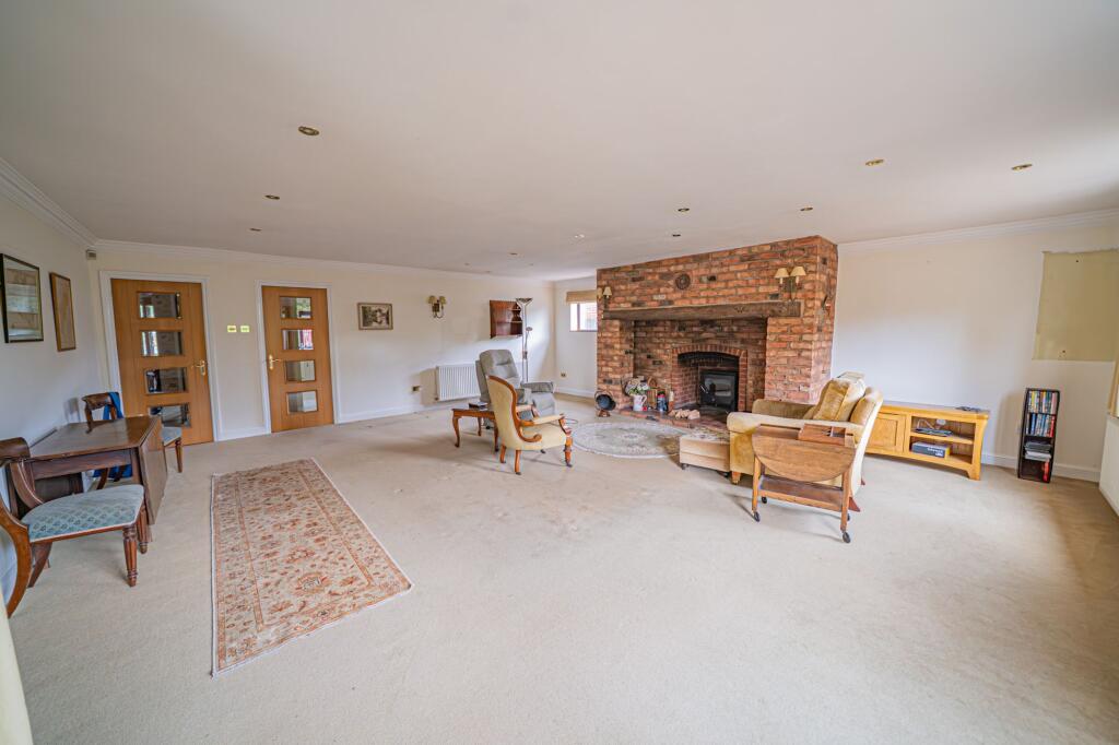House in Solihull, Balsall - View 4