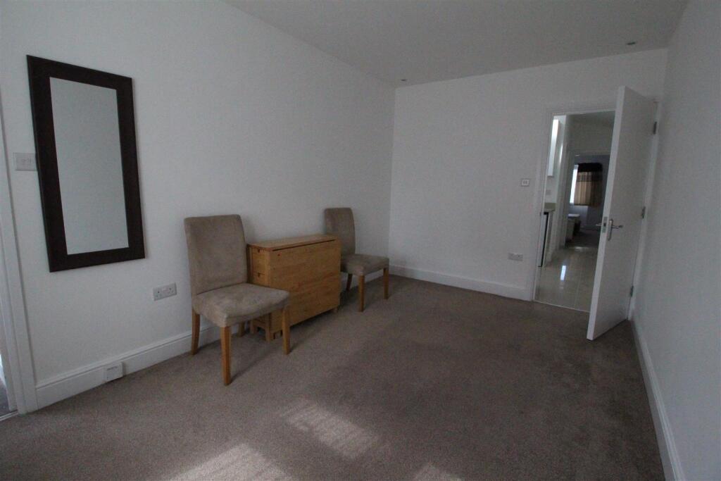 Apartment in Harrow - View 5