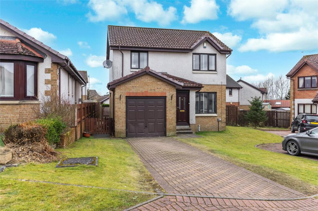 Main image of property: Cairngorm Place, Lindsayfield, East Kilbride, South Lanarkshire, G75