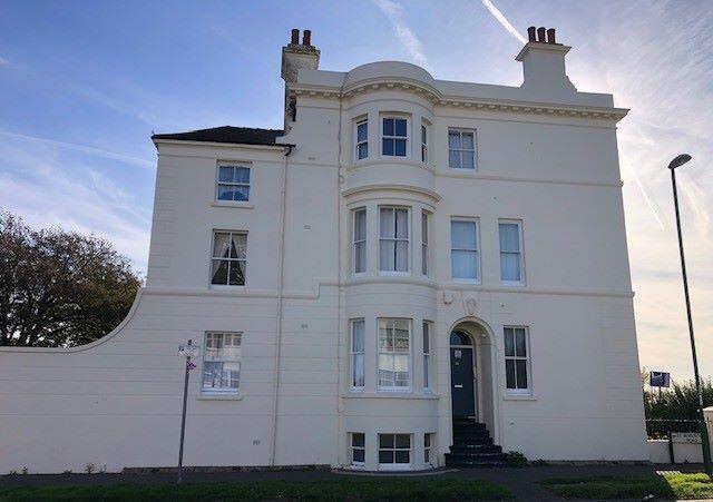 1-bed flat on Flat 2, 6 St Augustine Road, Littlehampton, West Sussex, BN17 5NG, £45,000