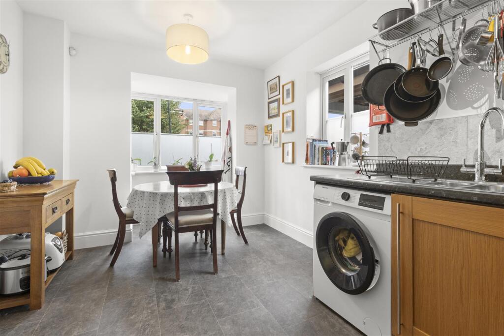 Bradley Drive, Hellingly, Hailsham photo 5