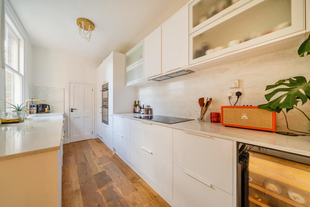 House in Kingston upon Thames - View 3