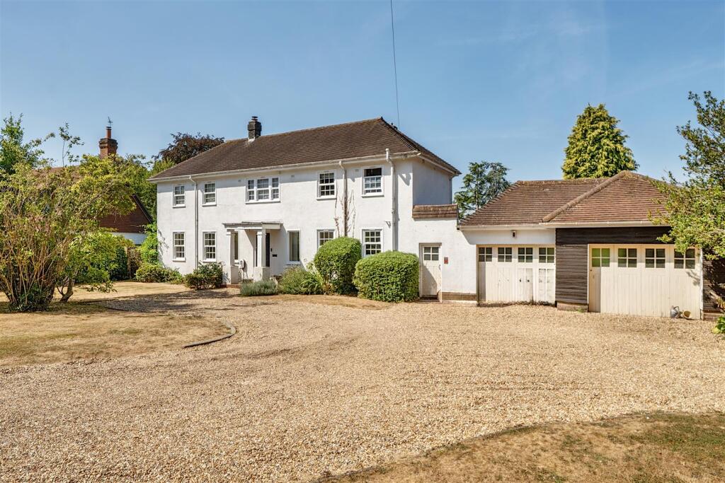 Main image of property: High Road, Chipstead, Coulsdon