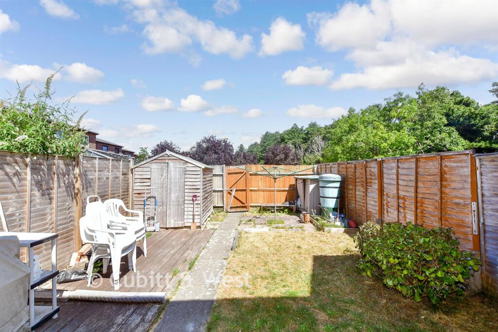 Osborne Crescent, Chichester, West Sussex - View 4