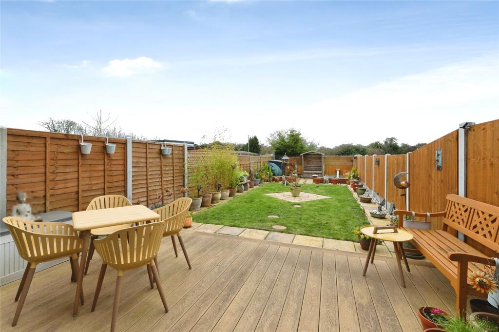 Alexandra Road, Great Wakering, Southend-on-Sea, Essex, SS3 photo 4