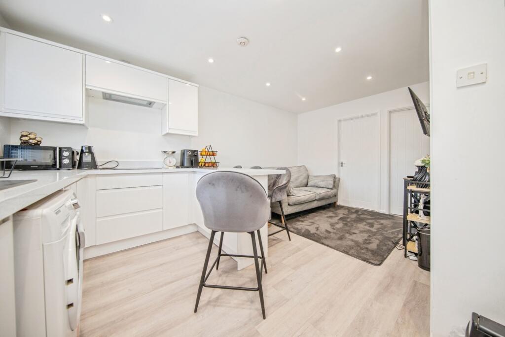 Apartment in Ipswich - View 4