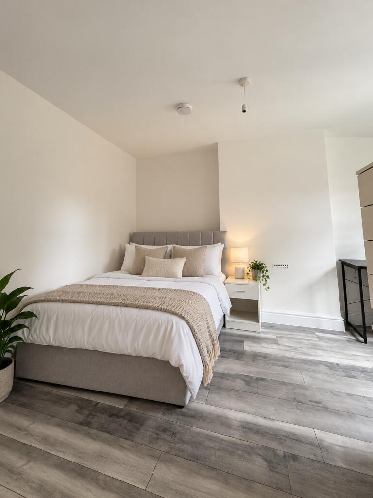 Main image of property: PE4 6HB, United Kingdom (Walton)