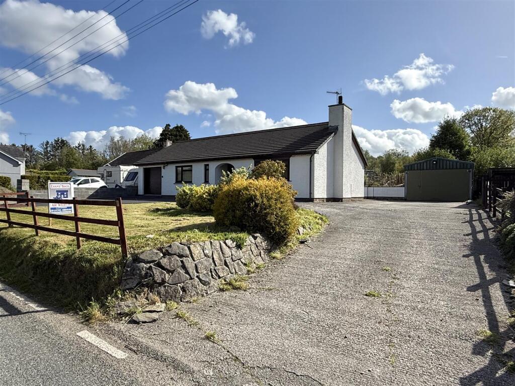 Main image of property: Ty Mawr, Llanybydder