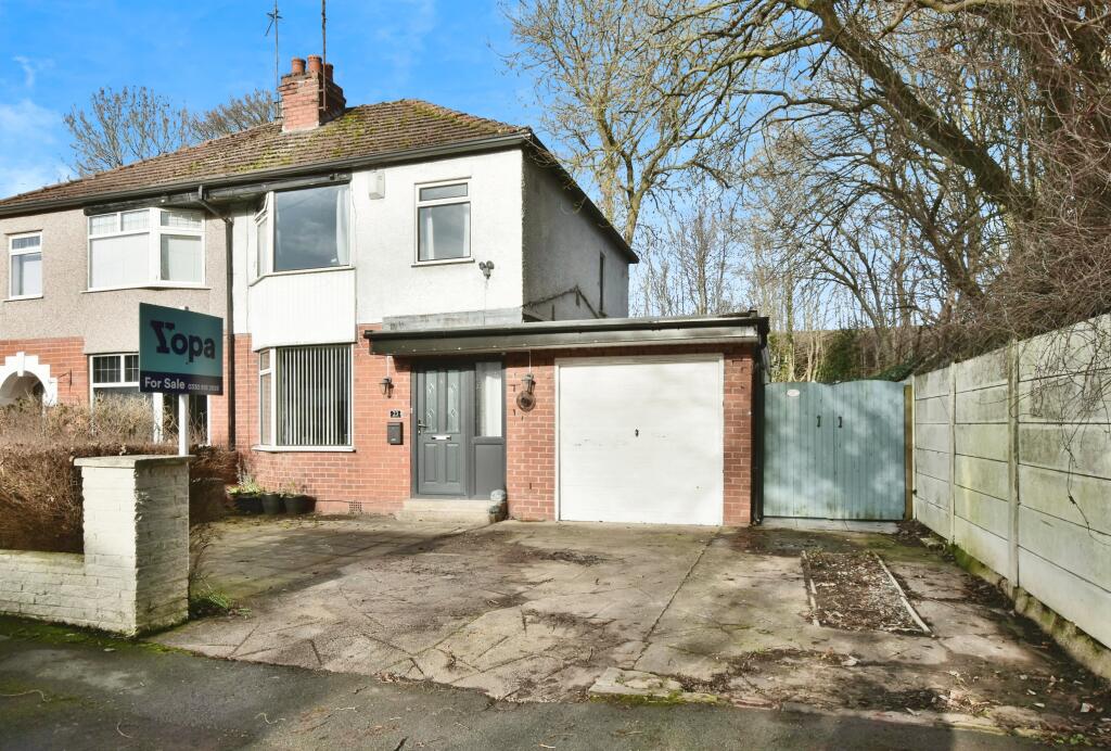 Main image of property: Sandileigh Avenue, Cheadle, SK8