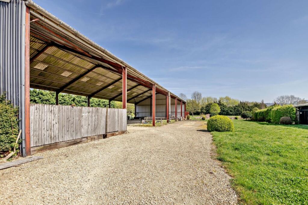 Didbrook Fields Farm, Didbrook Fields, Toddington, Cheltenham, Gloucestershire, GL54 5PE - View 3