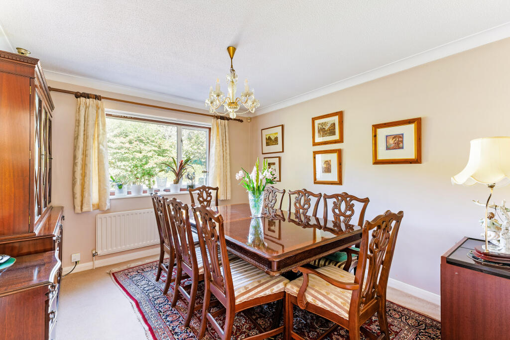 Dome Hill, Caterham, CR3 photo 4