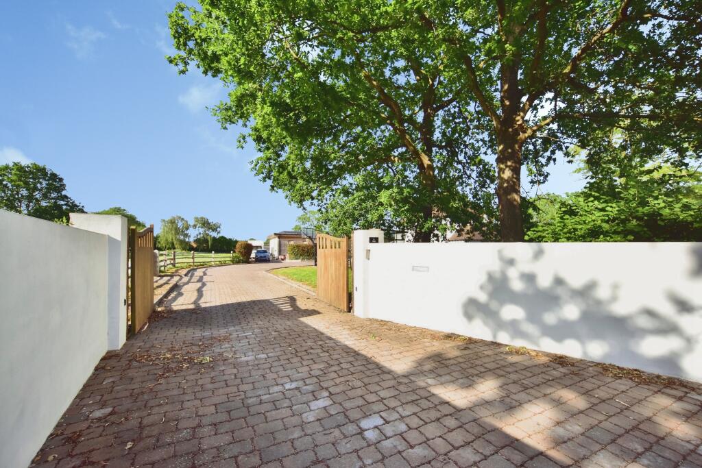 House in Maidstone, Nettlestead - View 5