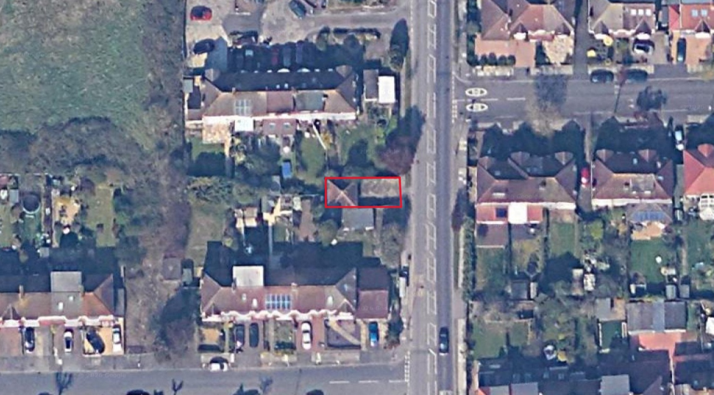 Main image of property: Garage r/o Greenway, Raynes Park, SW20