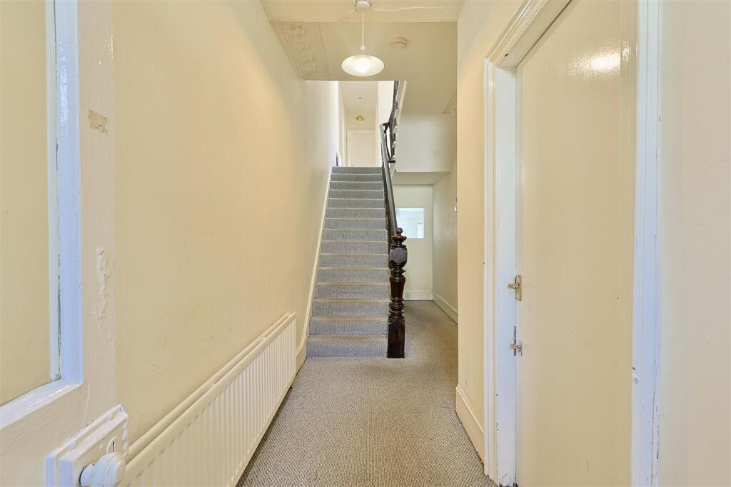 House in Newcastle upon Tyne - View 4
