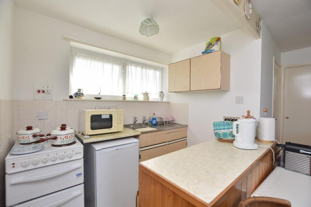 House in Folkestone and Hythe, Lade, Lydd - View 3