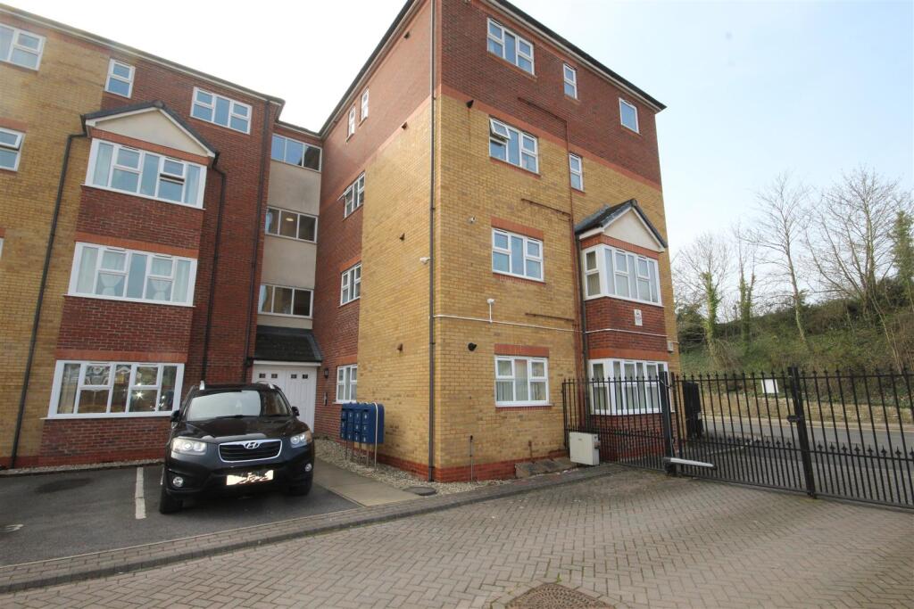 Main image of property: Mallard Mews, South Elmsall, Pontefract