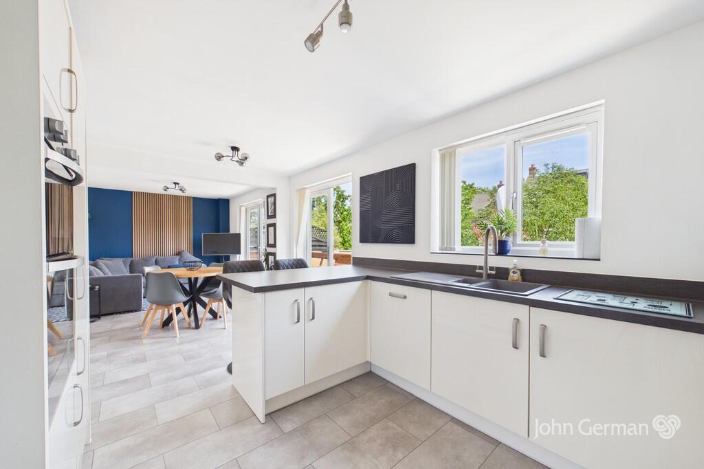 House in East Staffordshire, Tutbury - View 3