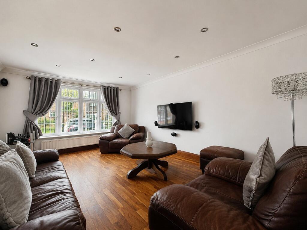 Ufton Close, Maidstone, Kent, ME15 photo 4