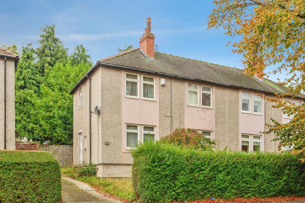 3-bed semi-detached on George-A-Green Road, WAKEFIELD, £100,000