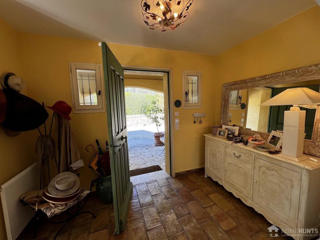 Main image of property: Provence-Alps-Cote d`Azur, Var, Cotignac