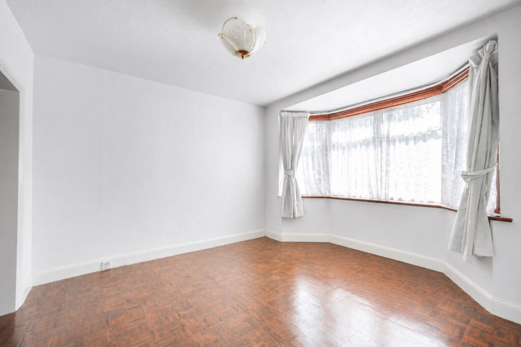 House in London, West Hendon - View 5