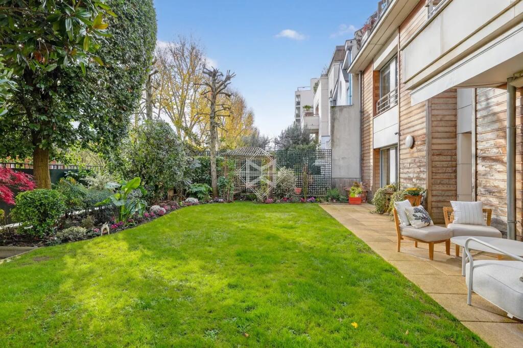 Main image of property: Paris-Isle of France, Hauts-de-Seine, Neuilly-sur-Seine