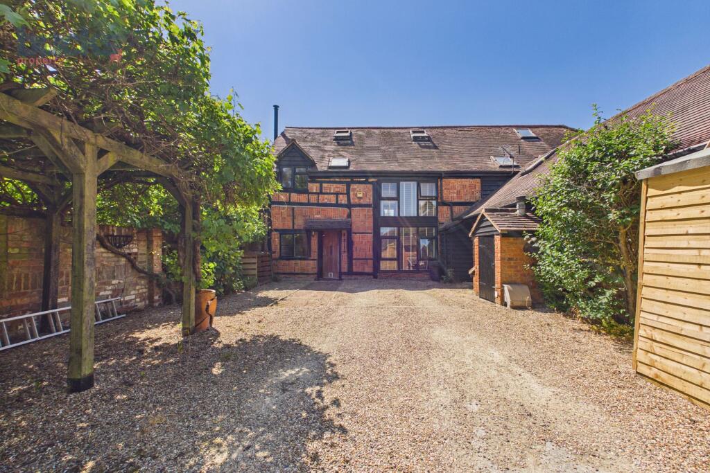 Main image of property: Hedgerley Lane, Gerrards Cross, SL9