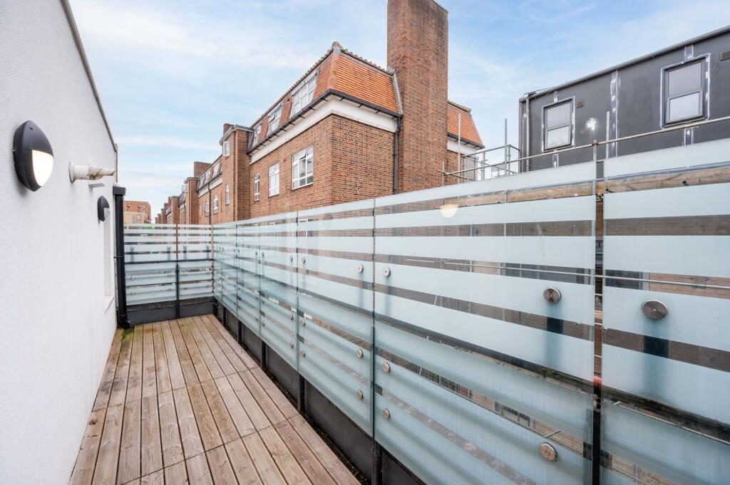 Apartment in London - View 4