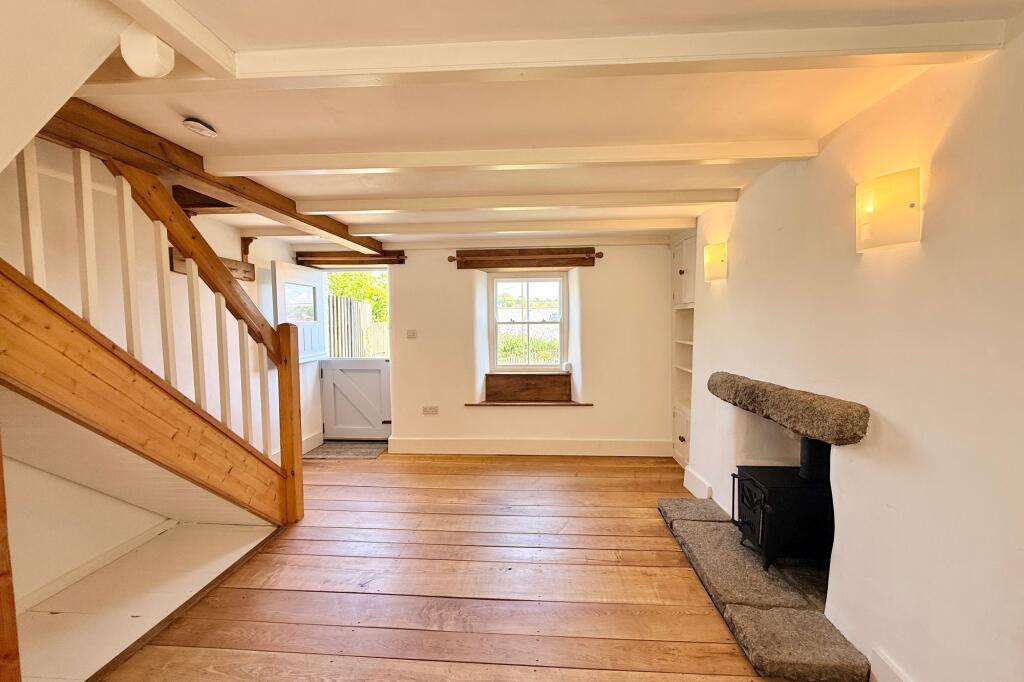 Morcoms Row, Penryn, TR10 photo 3
