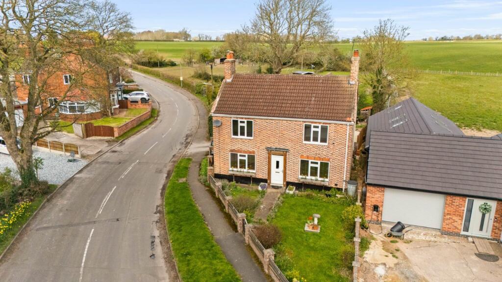 Main image of property: Fountain Hill Road, Walkeringham, Doncaster, South Yorkshire, DN10