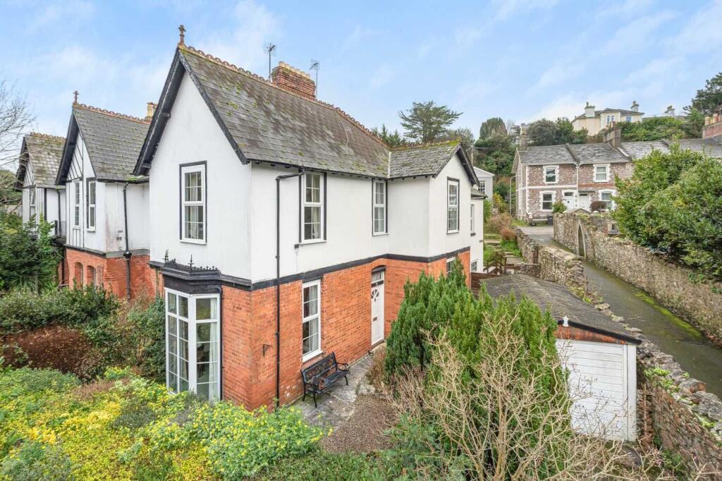 Main image of property: Ilsham Road, Wellswood, Torquay, Devon, TQ1 2JF